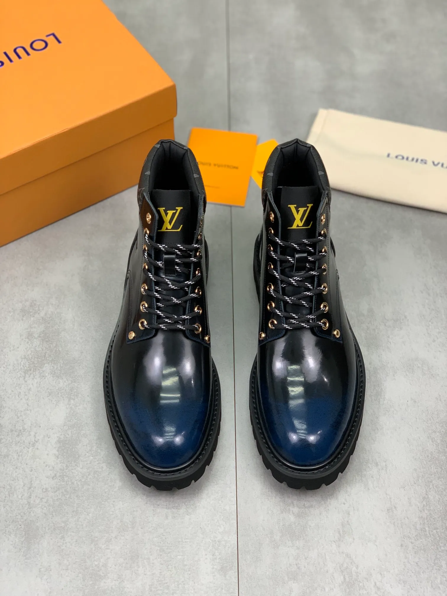 Men's men's shoes💰P620💰[New model]🆘Water-dyed cow lining LV Louis Vuitton business high-top leather shoes, made of original imported Italian 🇮🇹 open-edge bead-rubbed open-edge bead cowhide, full cowhide lining, carefully handmade by professional shoemakers, the original version is specially designed for wear-resistant outsole. Standard code 38-44 burgundy blue🉑️select
